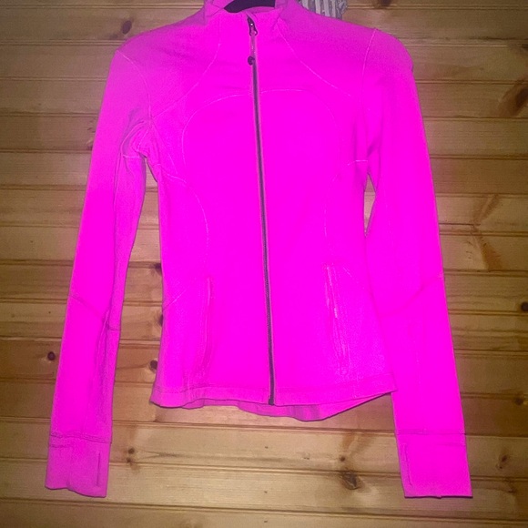 Lululemon jacket - Picture 4 of 7